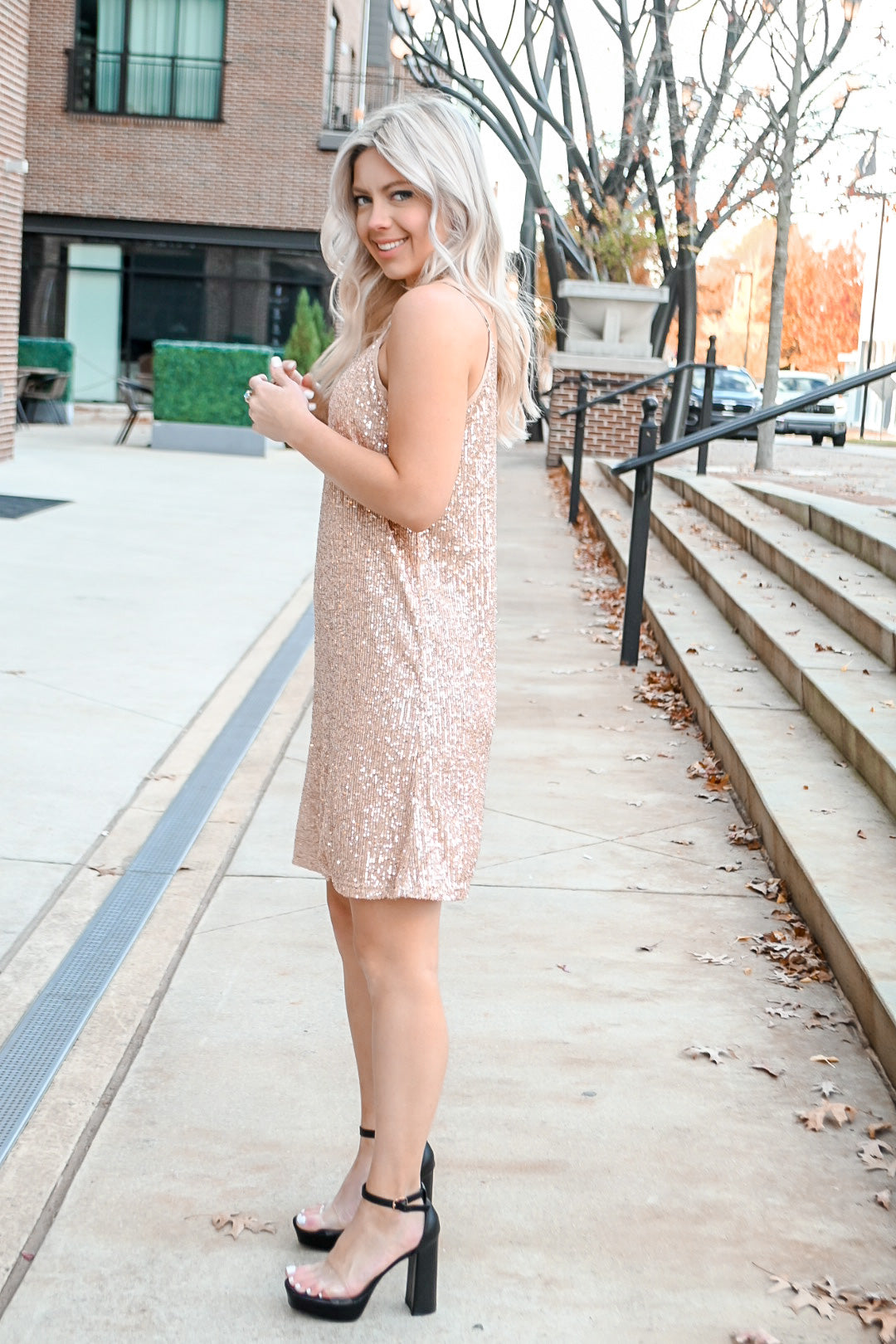 green emerald velvet dress Flutter Sleeve Sequin Midi Dress - Rose Gold main image 0